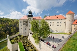 Pieskowa Skala Castle